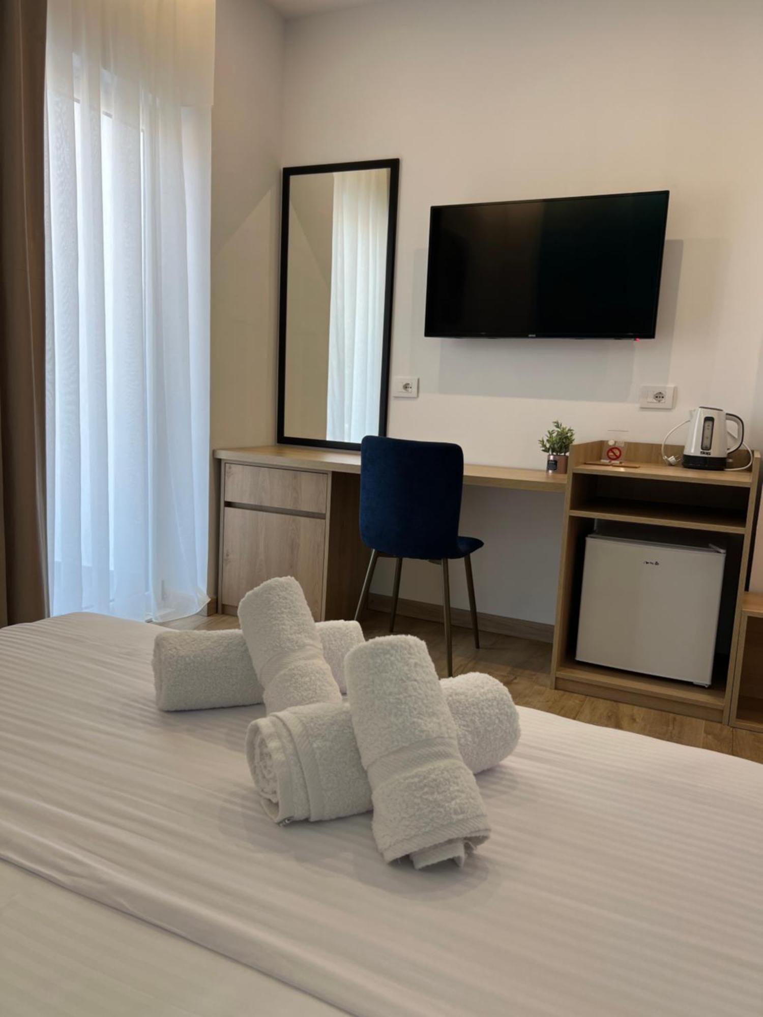 Emar Beachfront Hotel Ksamil Exterior foto