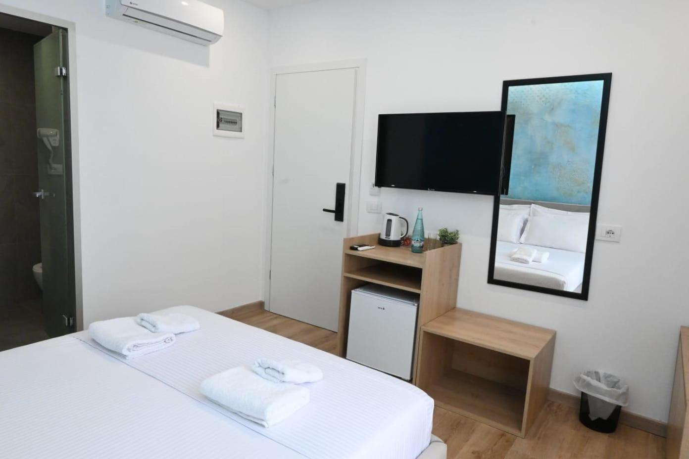 Emar Beachfront Hotel Ksamil Exterior foto